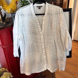 Tommy Bahama White Button-Up Blouse